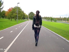 Jeny Smith pantyhose in public pretend to be leggings