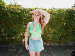 Gorgeous chick enjoys while sucking a dick in POV - Harper Red