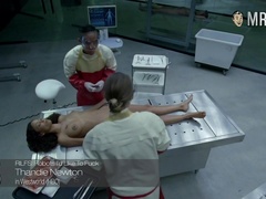 Juicy booty flashed by real movie actress Alicia Vikander is priceless