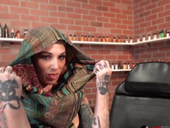 Sully Savage gets a new UV face tattoo