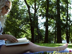 Pink pussy of sexy nerdy blondie TD Bambi gets poked doggy style