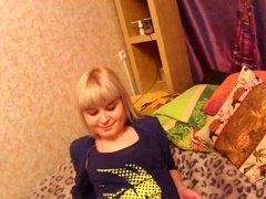 Guy comes to the dorm room to sneak into girl's room and snatch