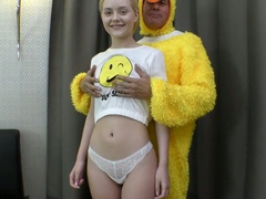 Pallid cowgirl Emily Cutie sits on dude's face and deserves some anal