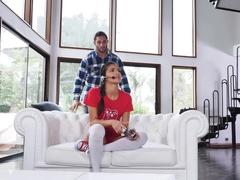 Cum facial and satiating fuck for adorable doll Emily Willis