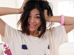 Pretty sweet teen Harmony Wonder gives a gorgeous blowjob