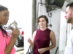 Fit porn babes are craving for some sexy posing