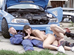 Susan Ann gets fucked by two shafts from both sides outdoors