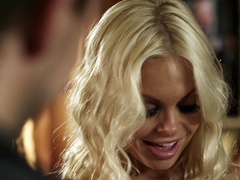 Beautiful porn hottie Jesse Jane gets pussy screwed raw and hot