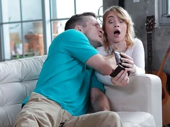 Pussy Cat Burglar Gets Snatched