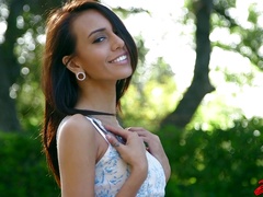 amazing making out on bed - janice griffith