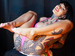 Her Dirty Poolside Feet - LoveHerFeetVR