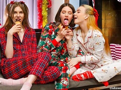 Lusty Lina and Alices blonde smut