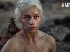 Awesome scene from GOT blonde Emilia Clarke flashing her nude body